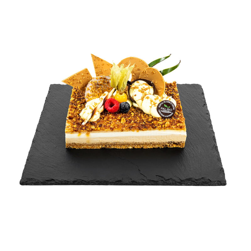 Tort Cheesecake fără zahăr cu nucă și caramel sărat